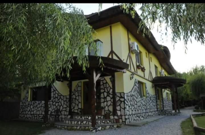 מלון Dunavăţu de Jos Constantin Si Elena מראה חיצוני תמונה